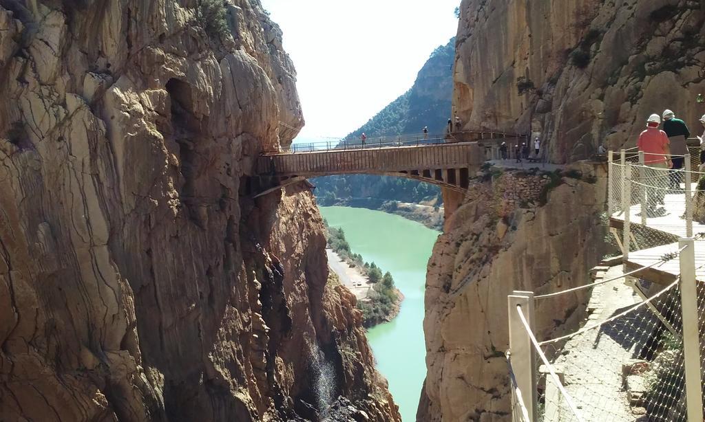 Hostal Caminito Del Rey Alora Exteriör bild