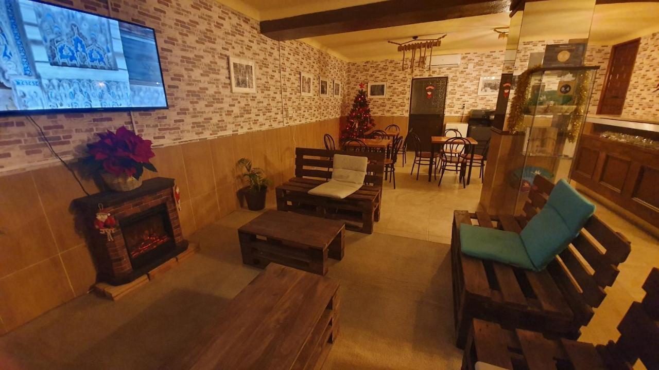 Hostal Caminito Del Rey Alora Exteriör bild